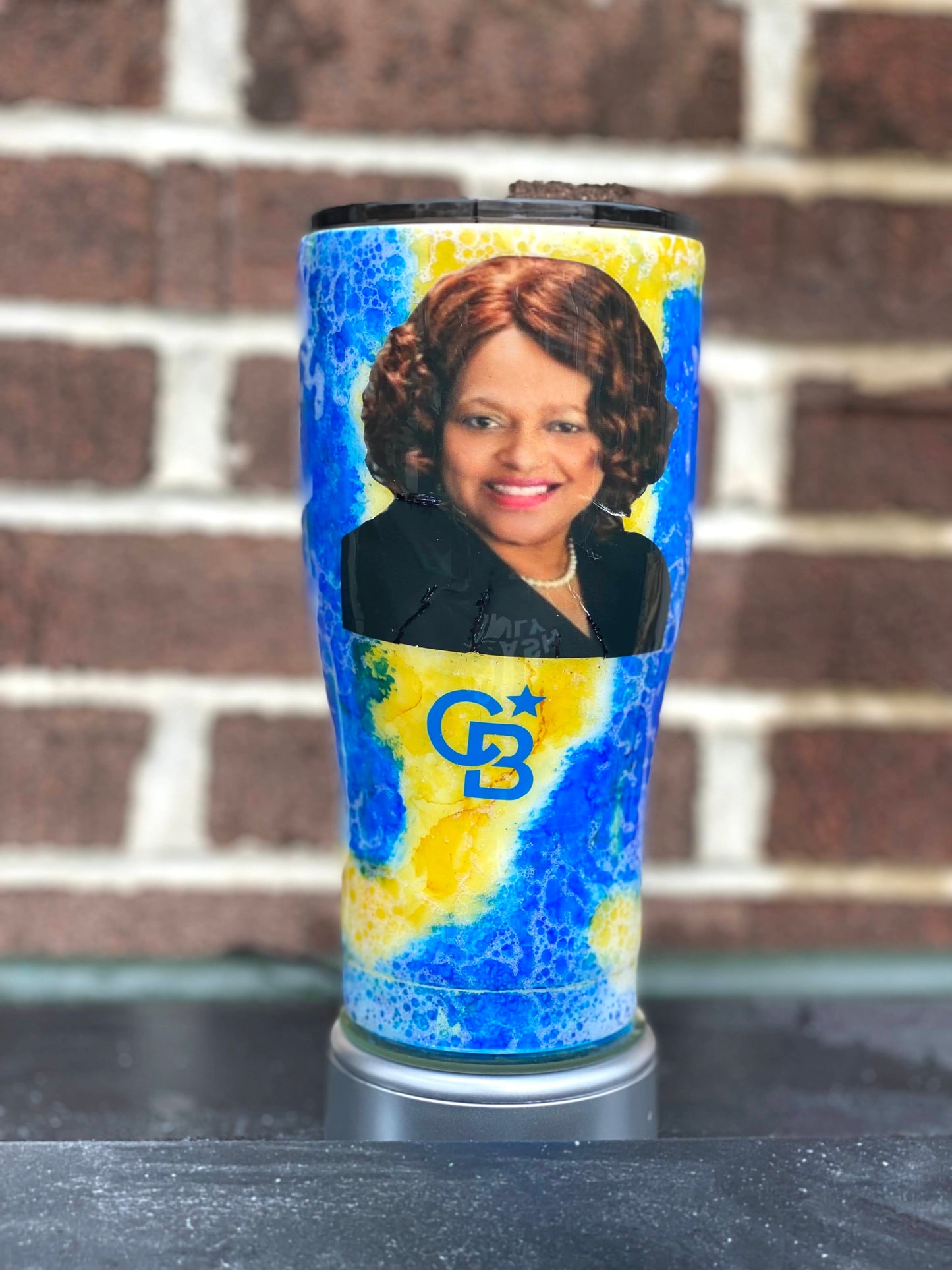 Custom 30 Modern Curve Tumbler